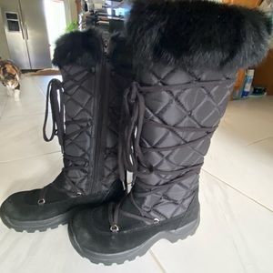 American Eagle : Size 7M Black (snow bunny ) tall winter boots , Like New
